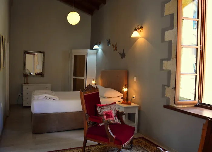 Erietta 3* خانيا